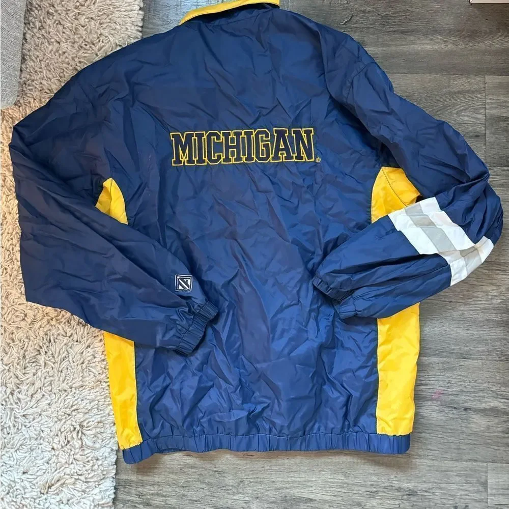 COPY - MENS MICHIGAN WINDBREAKER SIZE.XL